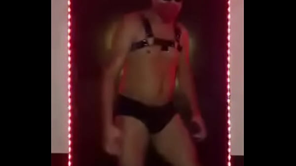 macho roludo e tarado