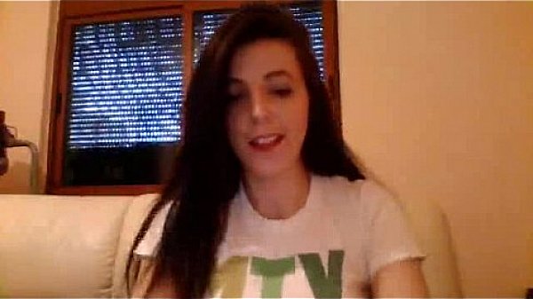 Maldives camgirl Julia masturbation