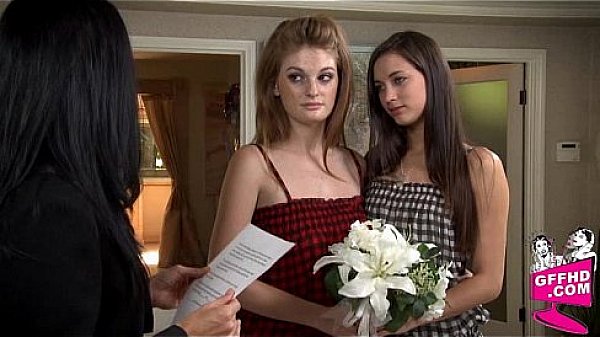 Lesbian desires 1129