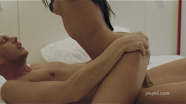 Bound hands unleashes extreme passion