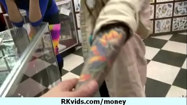 Sex for money - nice body chick 22