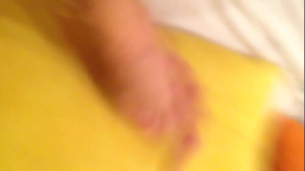 Machito activo de 20 d&aacute;ndole duro al ano de un cuarent&oacute;n