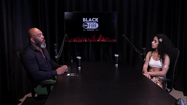 Gosta de sentir o pau entrando, come&ccedil;ou a cobrar pela sua paci&ecirc;ncia, tirava foto pelada pra tocar siririca, e prostitui&ccedil;&atilde;o &eacute; pra quem gosta de gente - Bibi Hourani (WATCH ON: SHEER/RED)