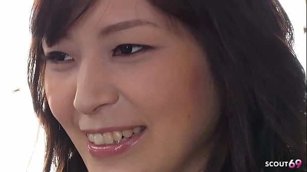 Cute Japanese Teen get Real Squirt Orgasm while uncensored Casting Clit play with Vibrator