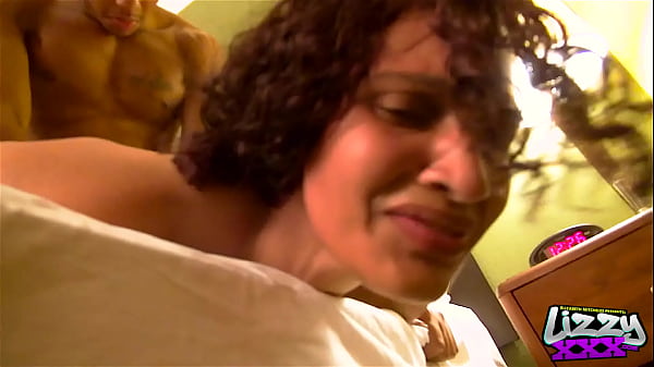 LIzzy Bang After 2. Trailer