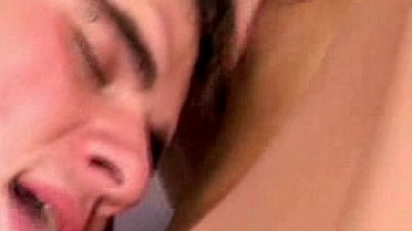 Babe invites her girlfrie