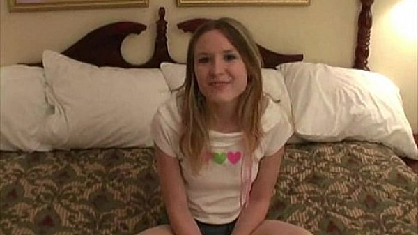 Dagfs - The Little Flower Likes To Play With Her Buttercup 