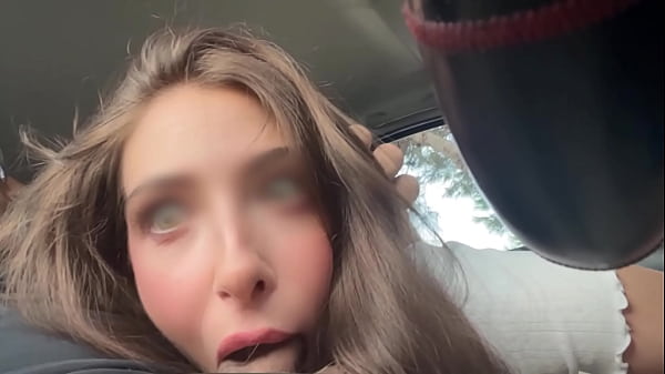 el sue&ntilde;o de mi padrastro era follar mi boca y grabarlo todo