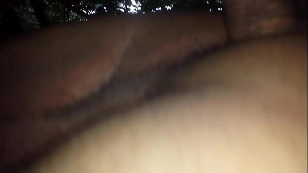 DANDO GOSTOSO PRO MOTOBOY NAS MATAS DO CAL&Ccedil;AD&Atilde;O DO DISTRITO (SEM CAPA) 