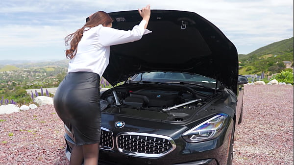 Stranded Hottie Bella Rolland Takes An Anal Slamming From Hung Hero GP2682