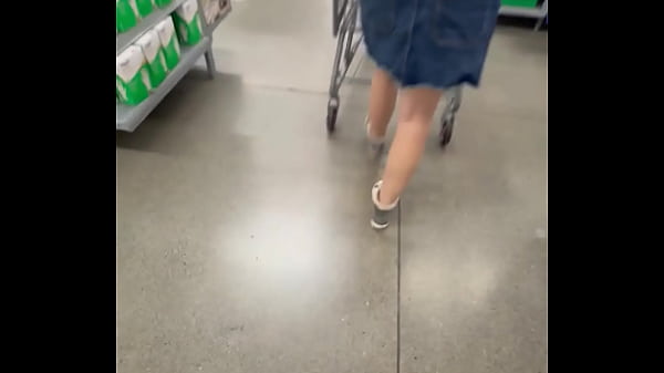 Wifeyy and hubby playing in public