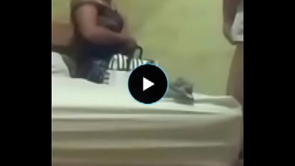 que rica es esta puta buen culo y que rico lo mueve