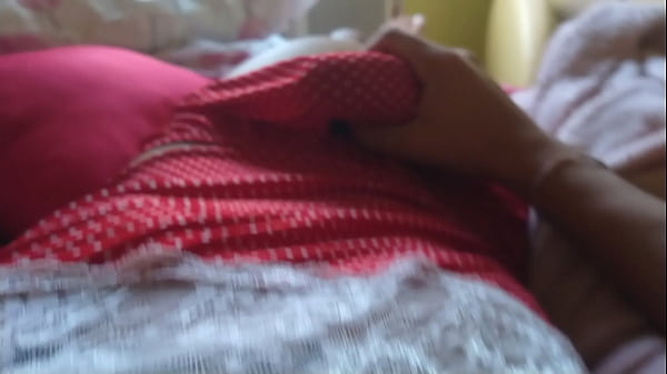 Paloma Veiga acordando com tes&atilde;o