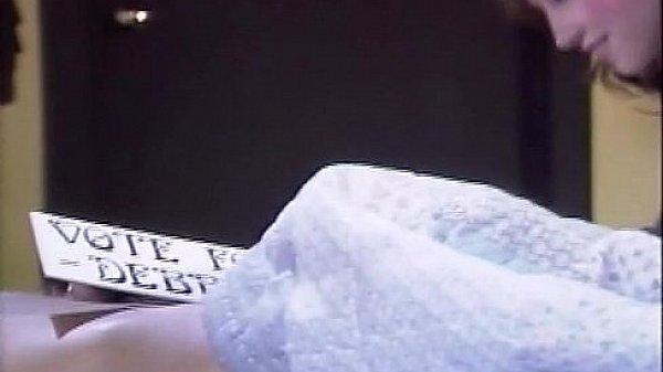 Little Oral Annie - Intense deepthroat and oral cumshot