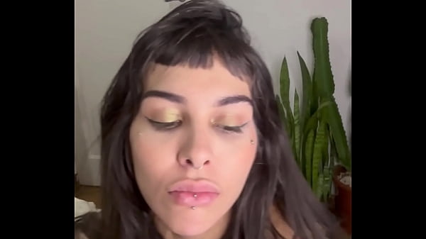 free My sub worship my body, feel my mouth, and receive a gift POV  