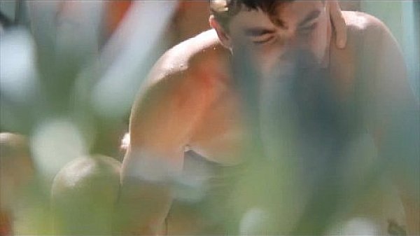 GayRoom Bootylicious PoolBoy goes down for the Big D