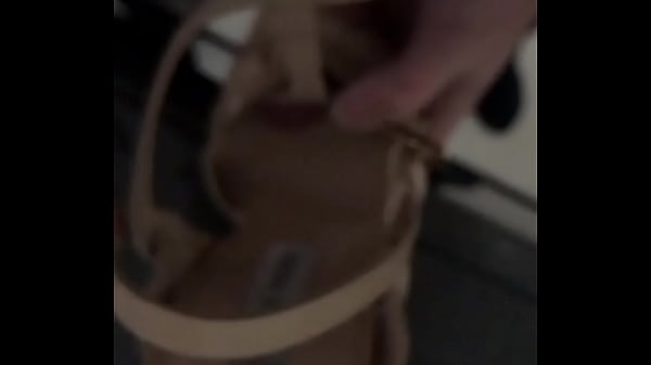 8E0F0960-AD3D-4139-B01C-BABAFCCD63FE.MOV  