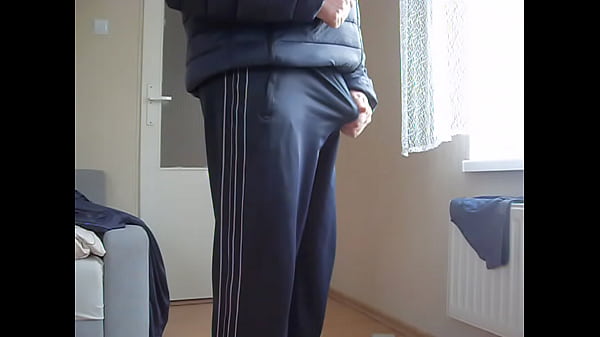 Porno gejowskie dresy i kurteczka do zabawy