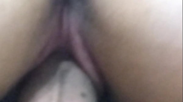 Esposa deslizando na rola