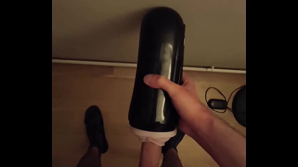 Follando mi fleshlight hasta que me corro