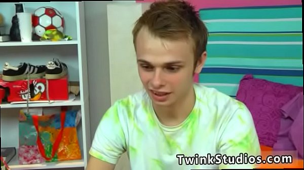 Teaching gay porn movie Skylar Prince is a different kind of twink 