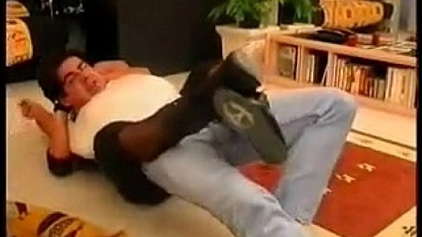 Female bodybuilder wrestling thief