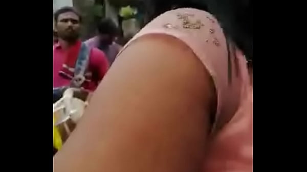 गर्लफ्रेंड को चोदा उसको भी बहुत अच्छा लगा  