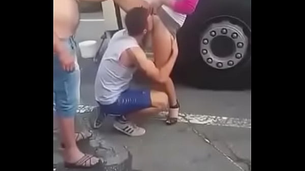 Truck driver lick a pussy in public