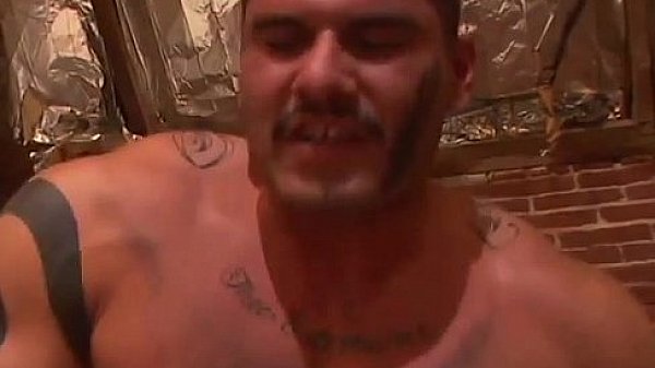 Muscled Bear Gets His Cock Sucked