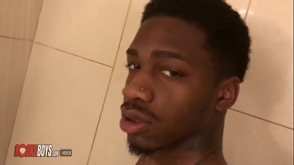 Sexy Dude with a Pretty Dick jacks Off  