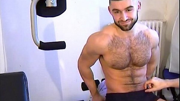 Fran&ccedil;ois Sagat his 1srt video get wanked his huge cock !