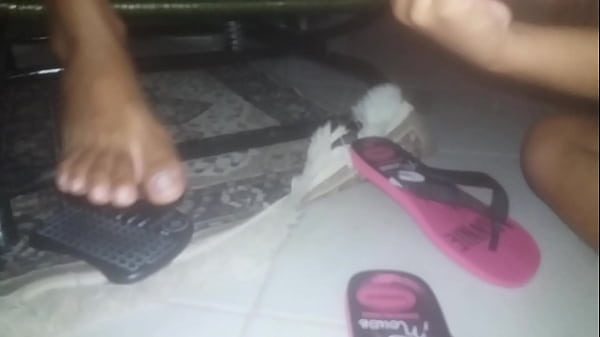 Massagem nos pezinhos  