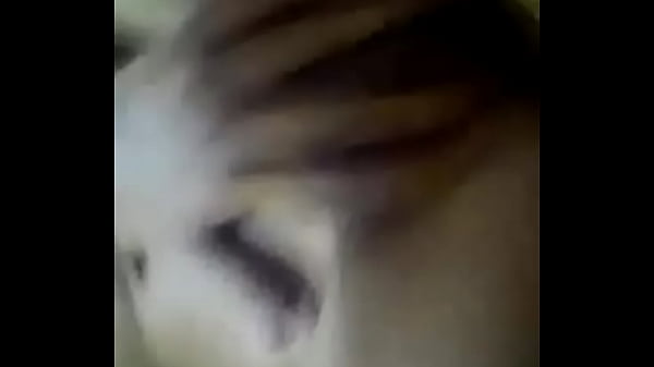 Pinay Nag Finger sa Banyo 