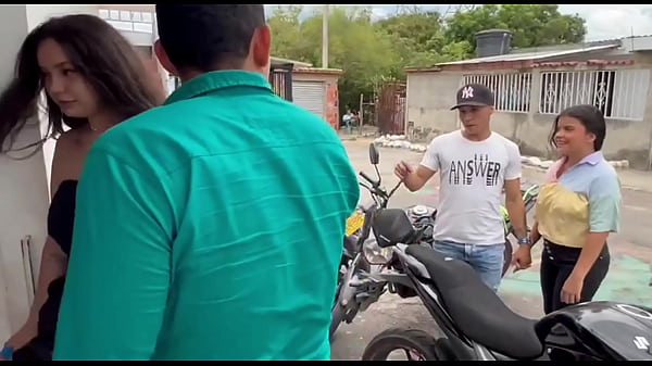 WHAT IF WE ALL FUCK! HOW GREAT! LET'S HAVE A BISEXUAL LESBIAN ORGY. AMATEUR ORGY