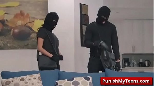 Submissive - Bandits Of Bondage with Sophia Leone tube video-01