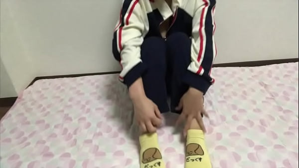 Nanny before studying. #short bob with black hair#149cm short height#small breasts