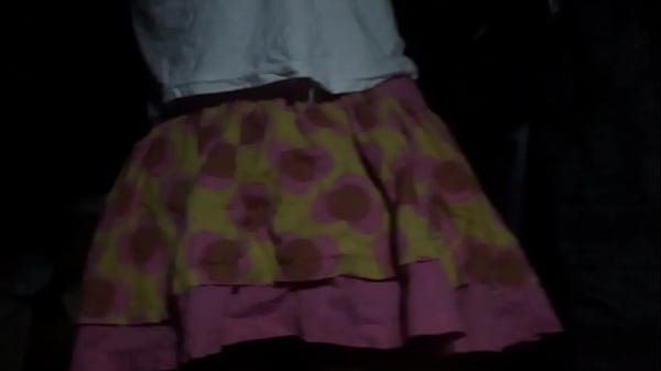 Short mini skirt jiggle.mp4