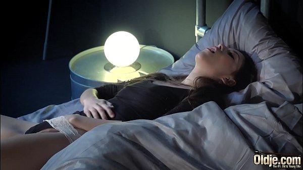 18yo loves to give deepthroat blowjob and swallow the juice from grandpa