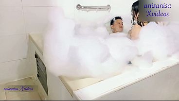 Suami berangkat kerja, istri ngentot dirumah dengan tukang ledeng