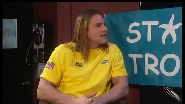 Сomplete newcomer in immersion journalism Missy Monroe is going to do everything not turn her first working day to the last one 