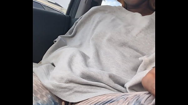 Nae cums and gets wett