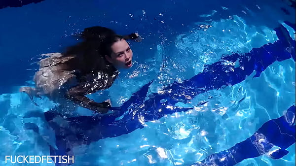 Latex body Underwater Jessica Bunny