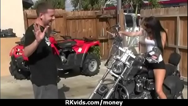 Wanna do sex for money 22