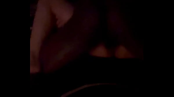 Cornudo mira a esposa ser cojida por bbc