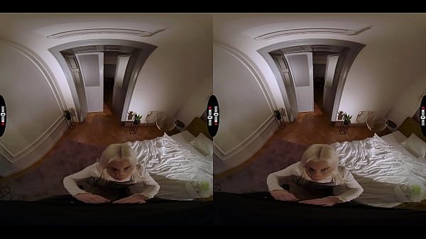 DARK ROOM VR - Suck Him 