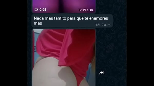 LA JEFA DE MI AMIGO ME DA UNOS SENTONES DELICIOSOS  