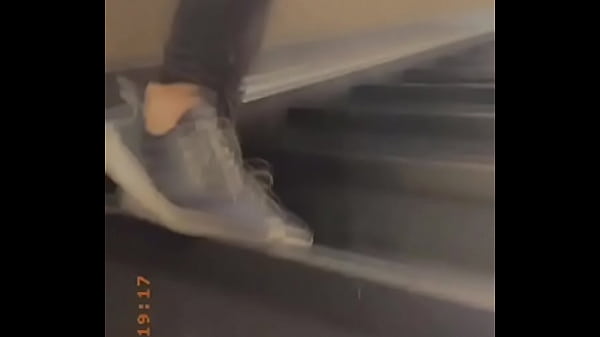 Caza culos en la calle  