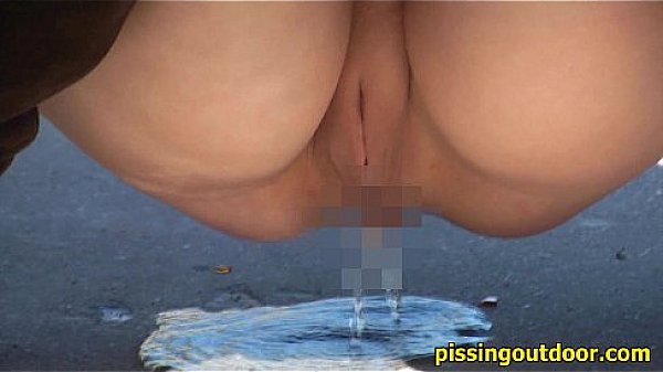Highway pissing girl  