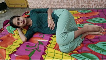 Sexy Desi Bhabhi Gets Fucked Senseless by Driver