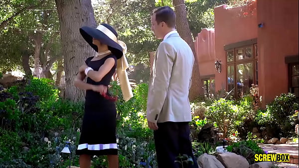 Latina babe gets fucked and squirts hard - SCREWBOX